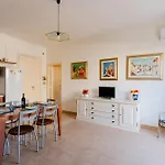 Casa Rossella A Дом отдыха Отранто